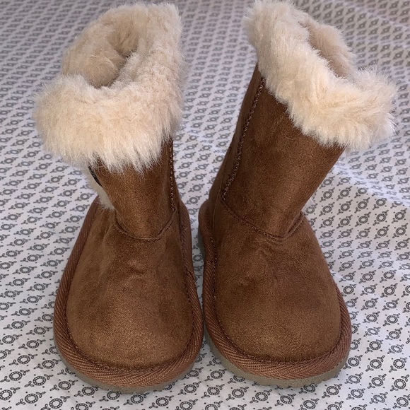 The Children’s Place Toddler Girls Boots - Picture 1 of 6